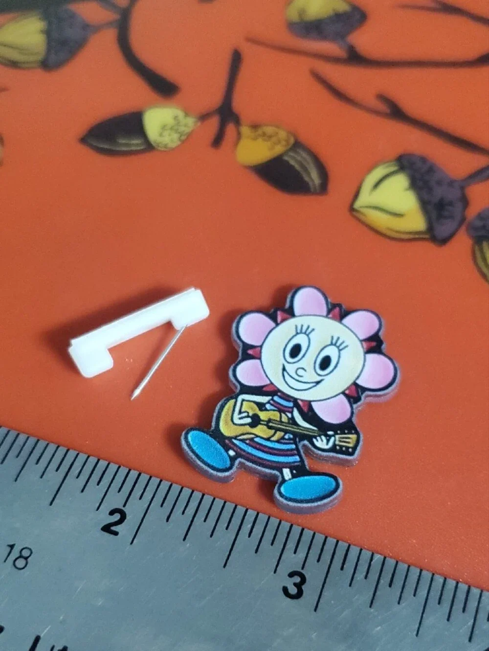 Parappa Flower Character Guitar Acrylic Pin – Pink and Blue